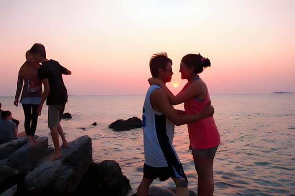 Paket Tour Karimunjawa Legon Waru Resort 4H3M Express Bahari PP