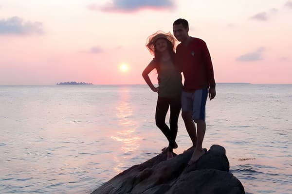 Paket Tour Karimunjawa Legon Waru Resort 4H3M Kapal Mixed