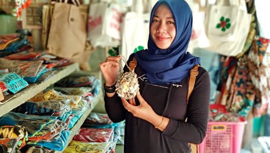 Kerajinan Limbah Kerang Karimunjawa