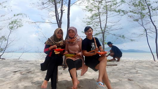Biaya Wisata Karimunjawa Open trip BBQ