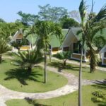 CasaVelion Cottages & Resto