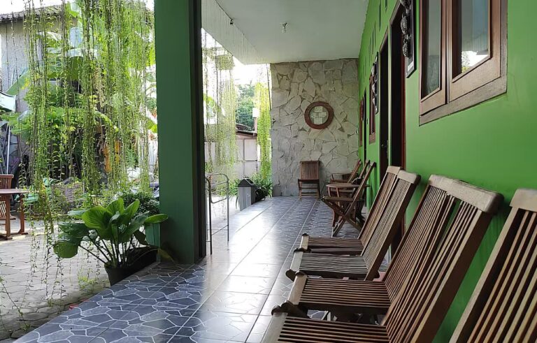 Paket Wisata Karimunjawa Firzah Homestay