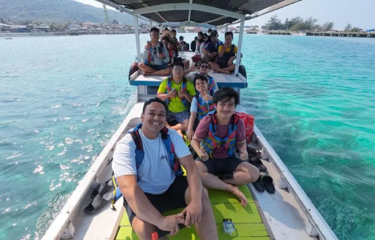 Paket Tour Karimunjawa Tanpa Hotel